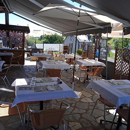 Logis Hotel Restaurant Auberge Du Bougnat Saint-Victor-la-Riviere Esterno foto